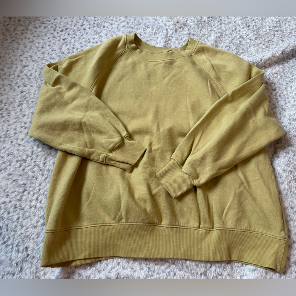 Old Navy crewneck sweatshirt size small